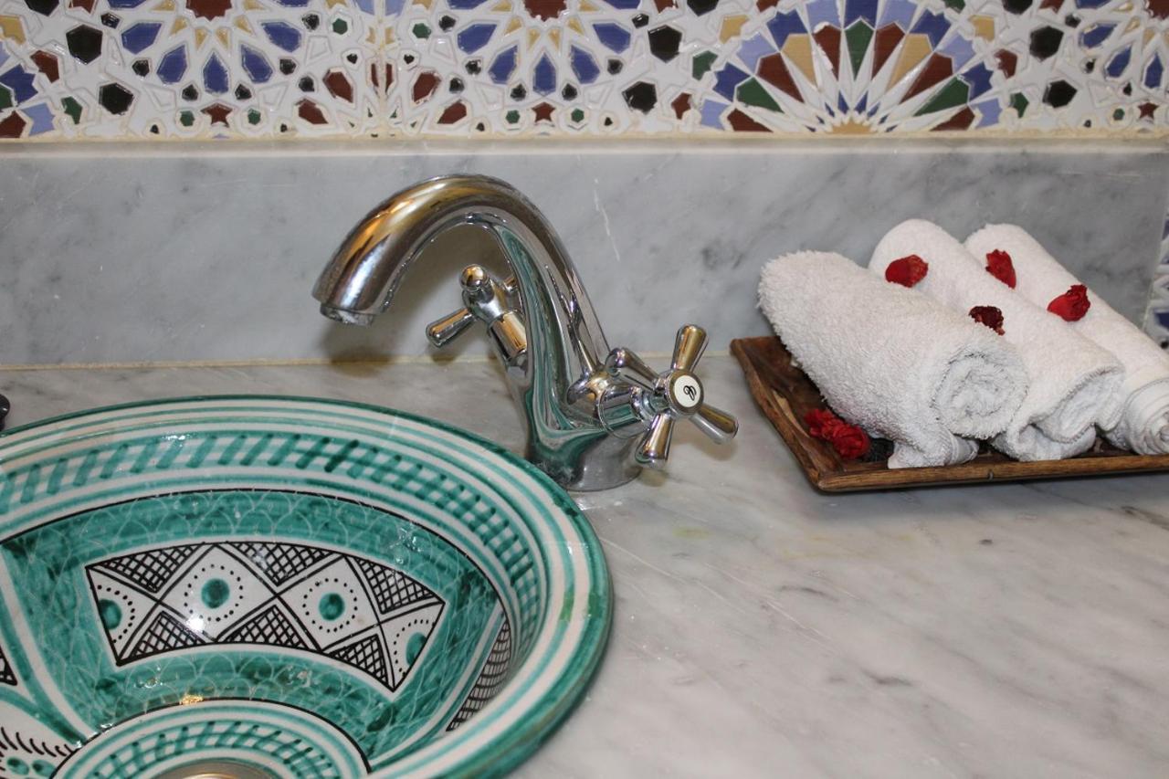Riad La Medersa Marrakesh Bagian luar foto